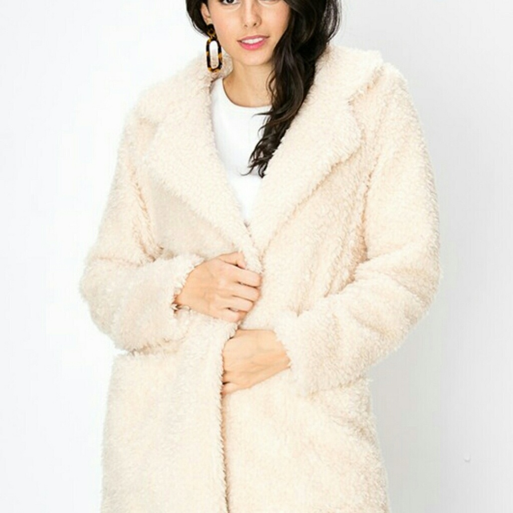 🆕 Daphne shaggy faux fur coat